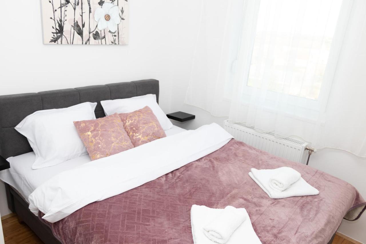 Millennium Apartment Backa Palanka Bagian luar foto